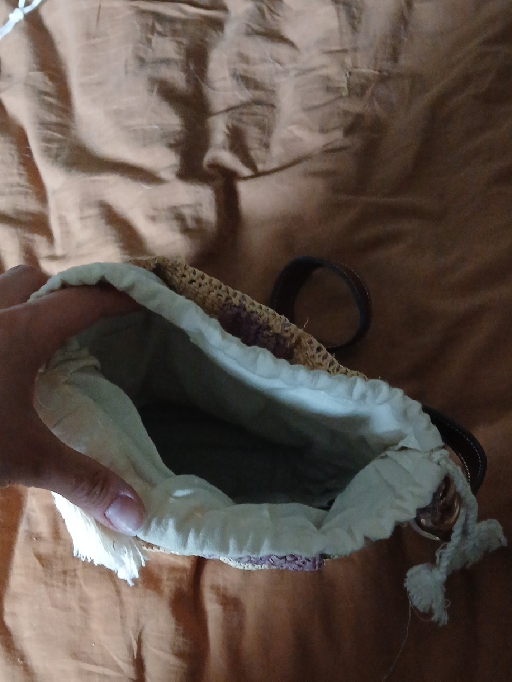 Woven Check Pattern Straw Bag - Picture 3 of 9